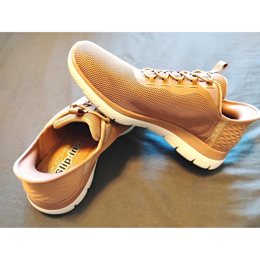 Skechers Hands Free Slip-ins Summit Size: 8‎ preppy clean athleisure cozy
